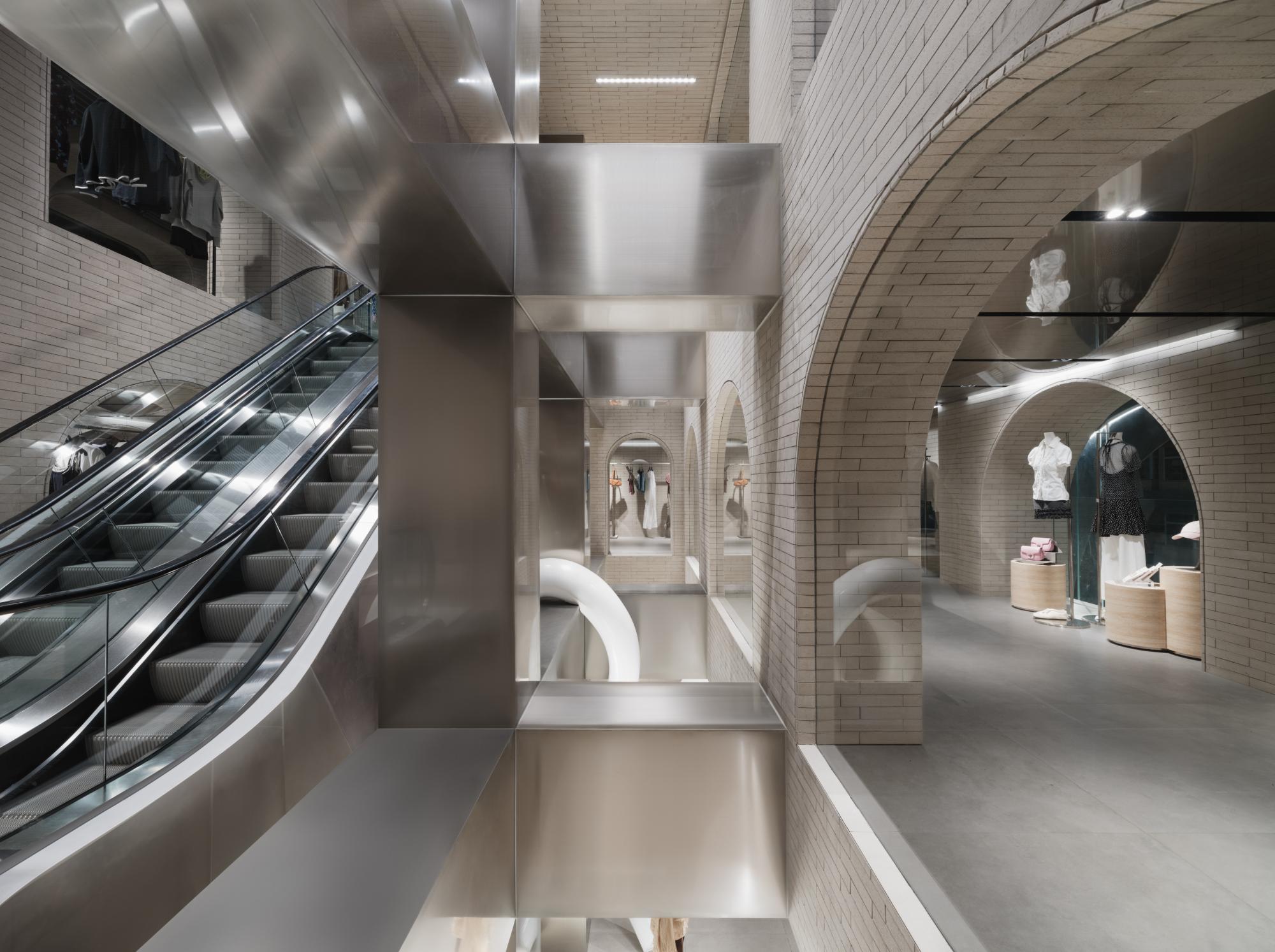UR 北京三里屯旗舰店(Urban Revivo Sanlitun Flagship Store)