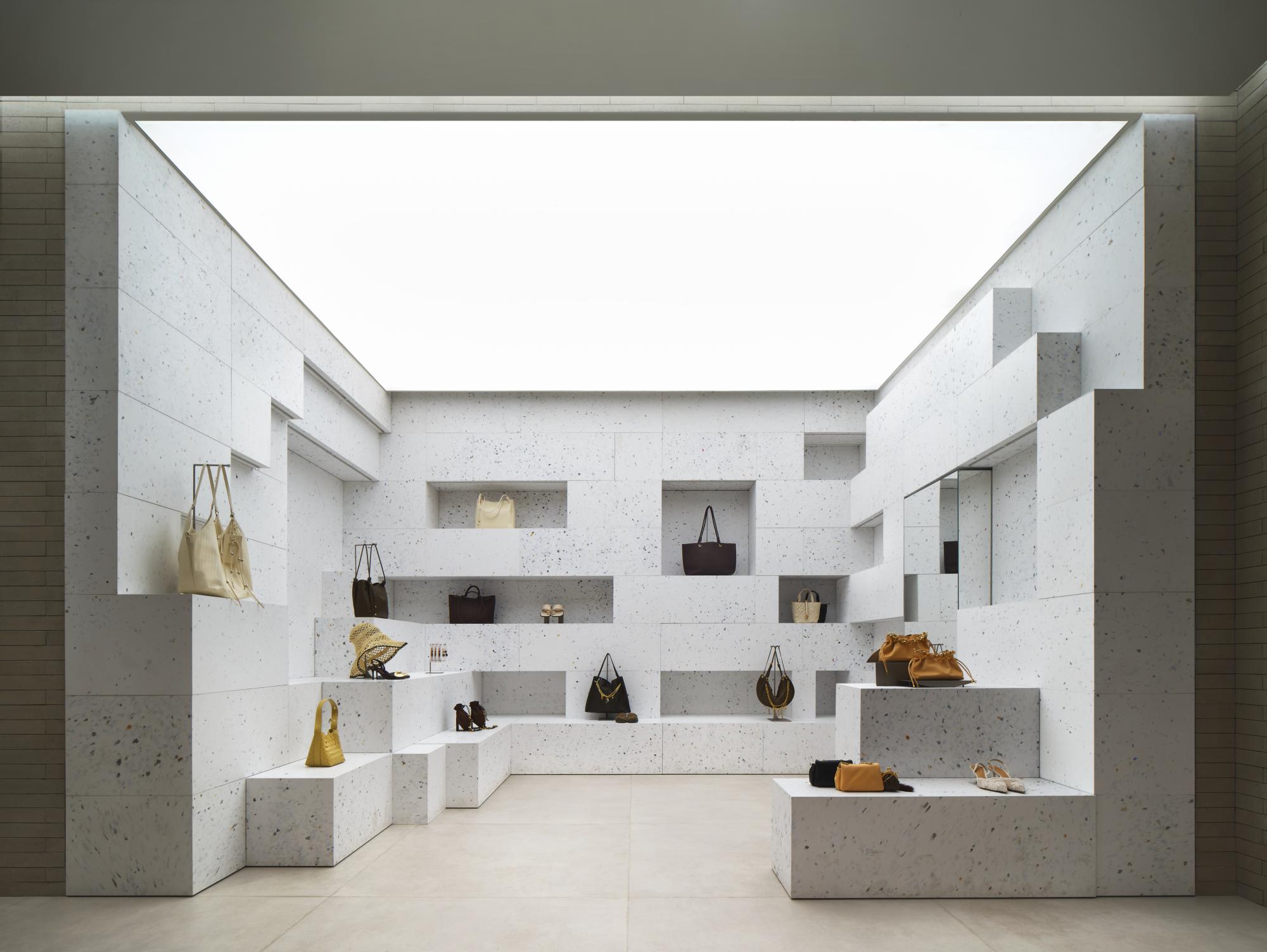 UR 北京三里屯旗舰店(Urban Revivo Sanlitun Flagship Store)