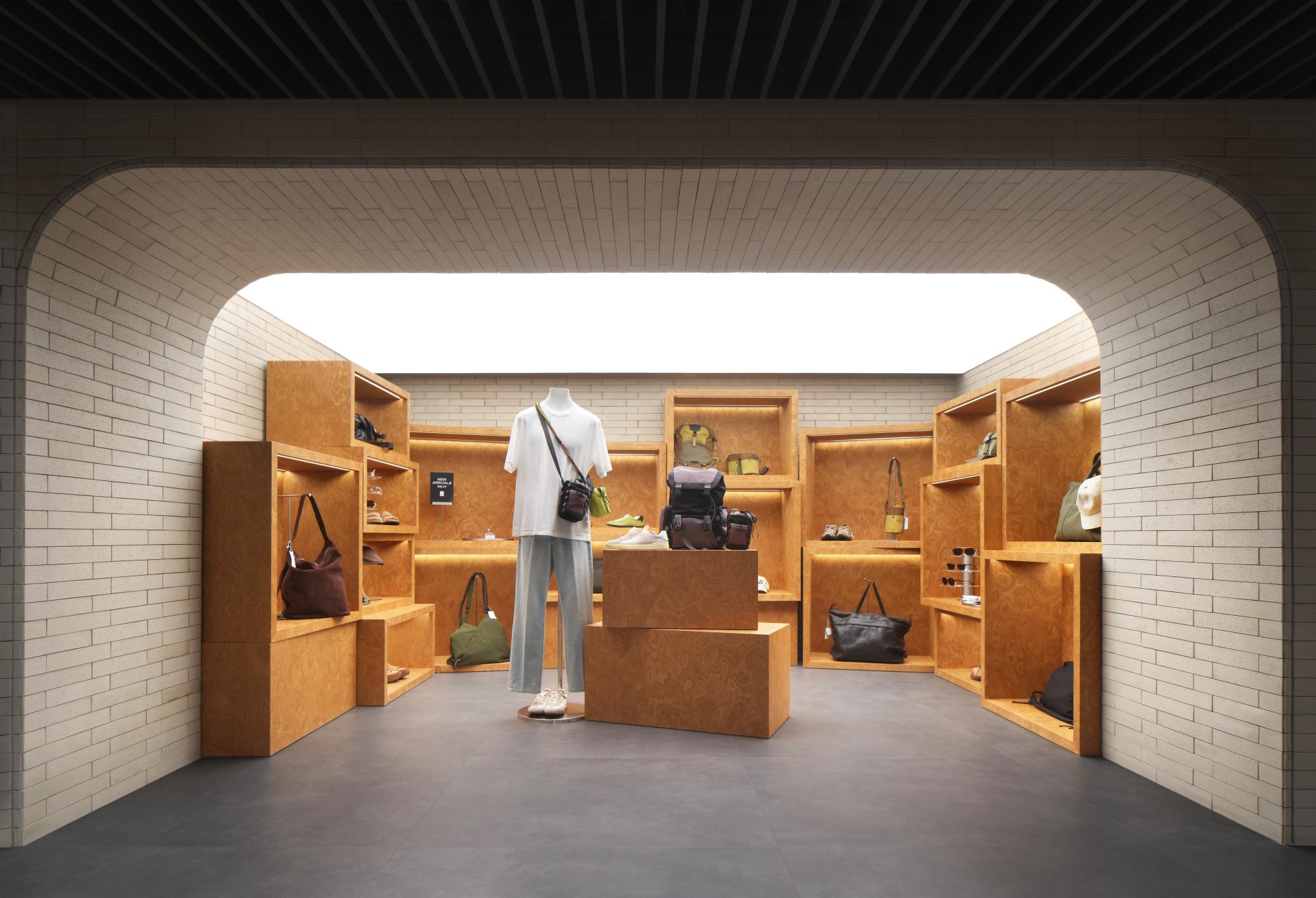 UR 北京三里屯旗舰店(Urban Revivo Sanlitun Flagship Store)