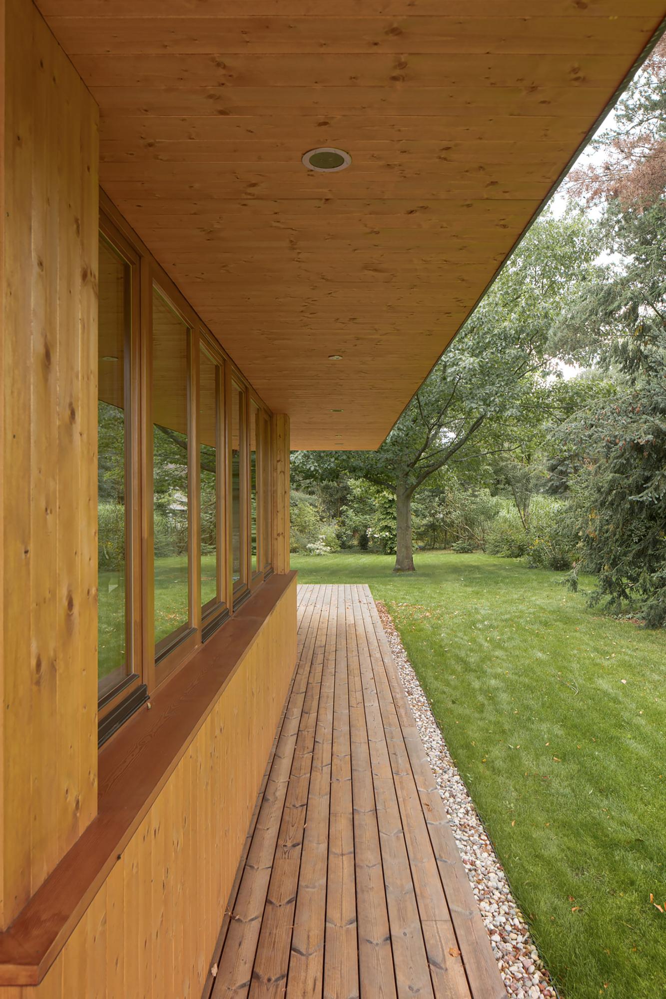 基础小屋(Elementary House)