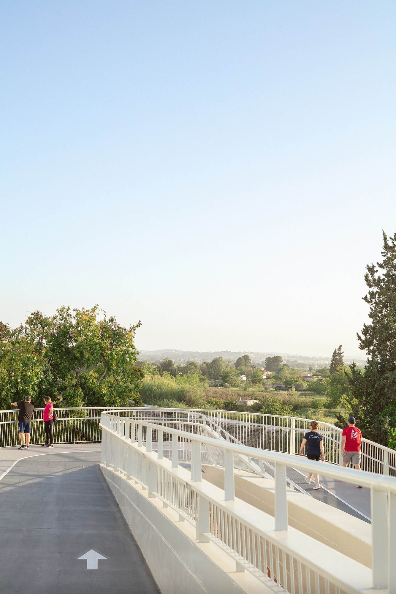 塞古拉河岸人行桥(Pasarela sobre el Río Segura)