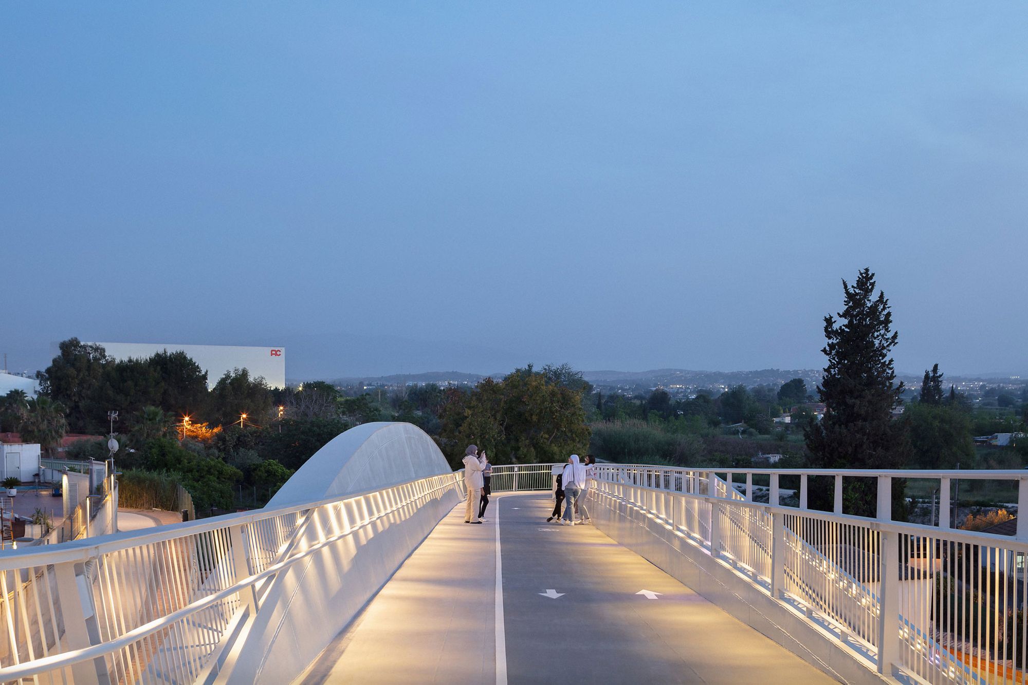 塞古拉河岸人行桥(Pasarela sobre el Río Segura)