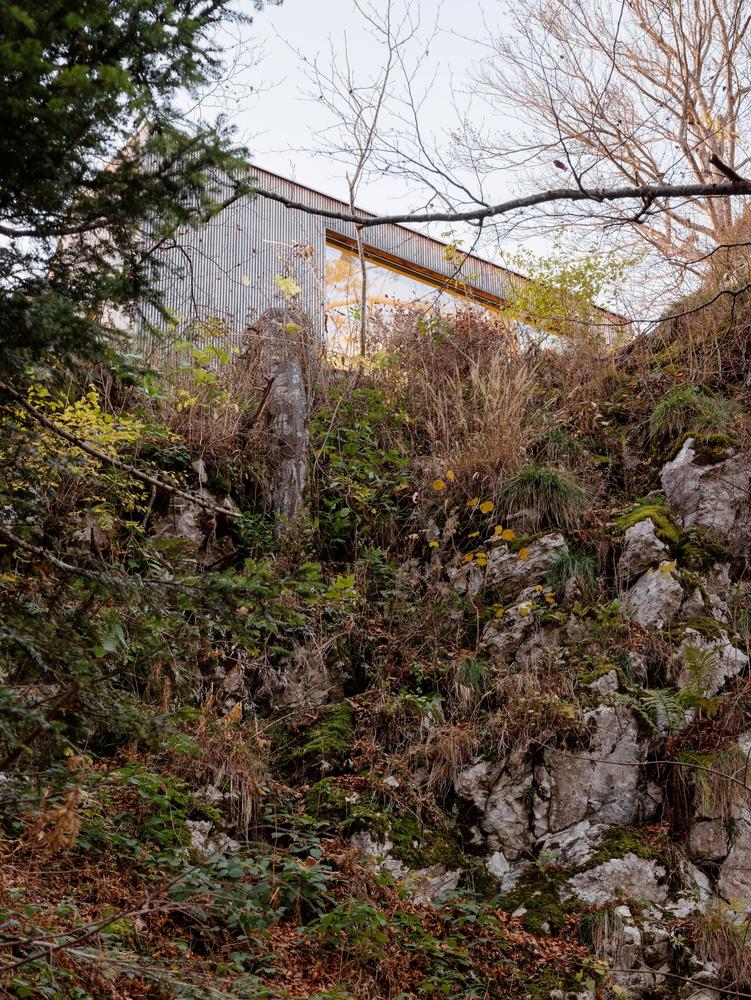 瑞士阿尔卑斯小屋改造（Swiss Alpine Cabin Reconstruction）