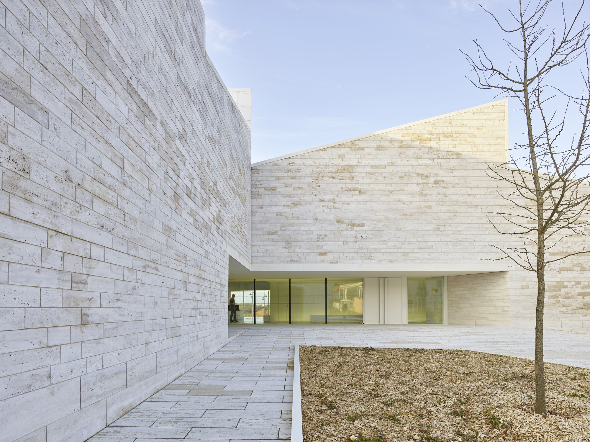 维尔图文化中心(Espace Culturel de Vertou)