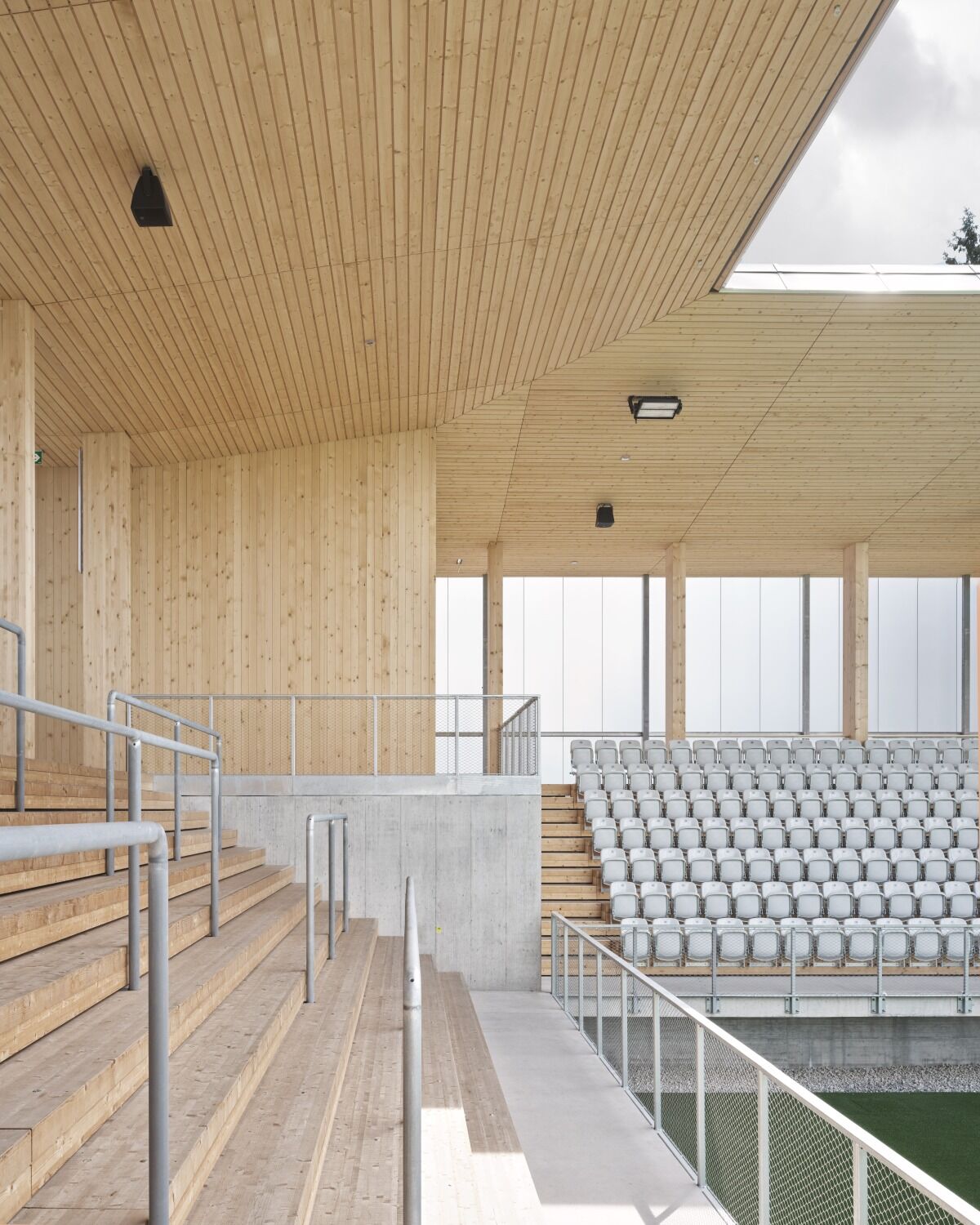 莱茵河谷的社区客厅:卢斯特瑙Reichshof体育场(Reichshof Stadium Lustenau)