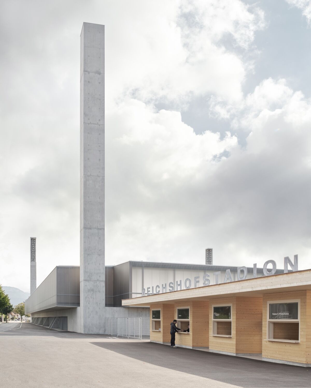 莱茵河谷的社区客厅:卢斯特瑙Reichshof体育场(Reichshof Stadium Lustenau)